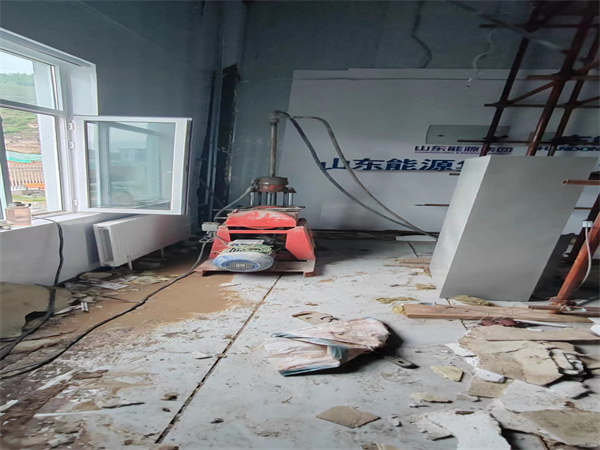 南岳地基基础下沉墙体裂缝加固注浆顶升施工